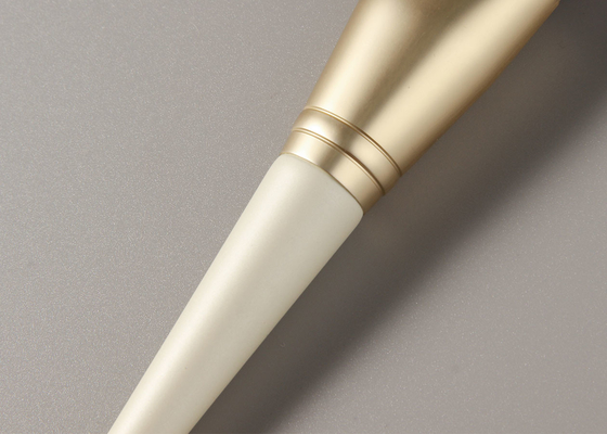 Vonira Beauty Eyeshaodw Blending Brush Round Concealer Brush With Golden Aluminum Ferrule Birch Wooden Handle