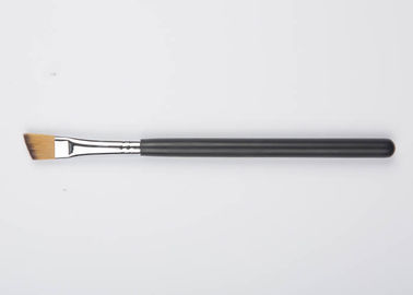 Unique Designed Medium Size Angled Concealer Brush With Black Wood Handle