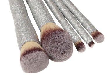 Shiny Silver Handle Synthetic Makeup Brushes Stylish Brush Case Involved