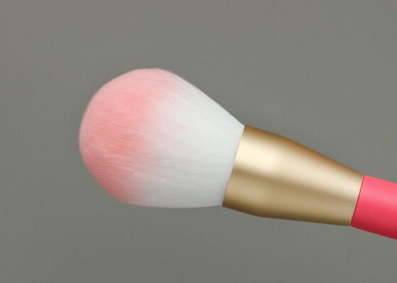 Vonira Beauty Luxury Pro Series Large Powder Brush With Gradient Color Wooden Handle Gold Ferrule