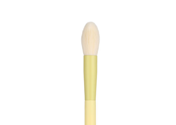 Vonira Beauty Luxury Precision Highlighter Brush With Gradient Color Wooden Handles