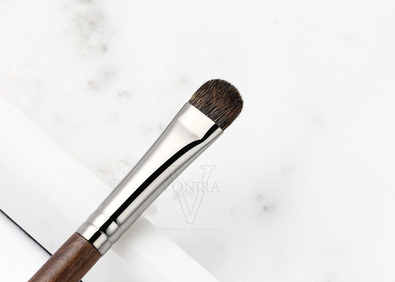 Vonira High Quality Handcrafted Squirrel Hair Eyeshadow Brush With Brass Ferrule